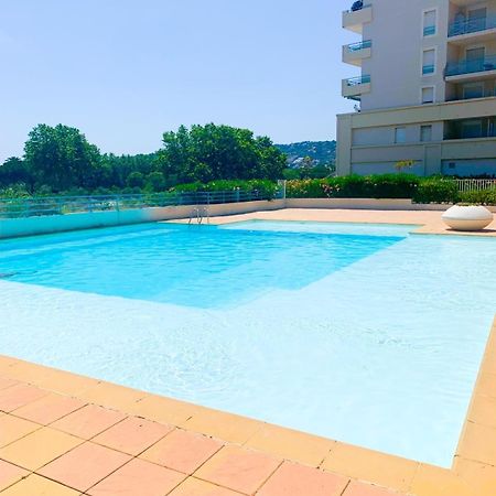 1 Bedroom Sea View, Swimming Pool, Beach On Foot, Parking Антіб Екстер'єр фото